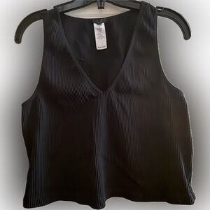 3 for $20 ⭐️ Dynamite Medium Black V-Neck Sleeveless Ribbed Top